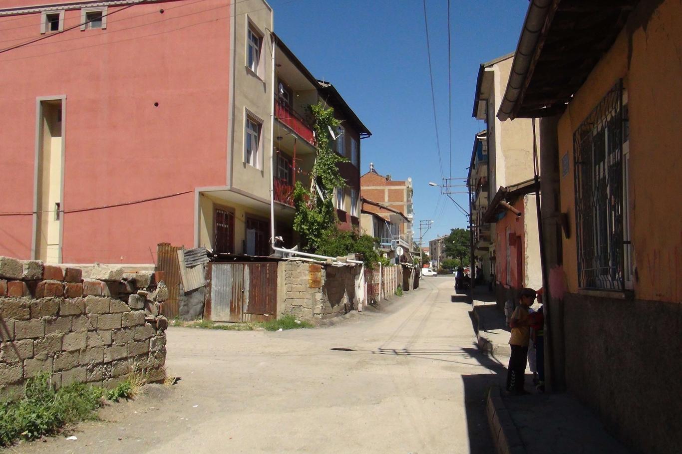 Elazığ Sanayi Mahallesi sakinleri yeni imar planına tepkili